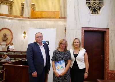 Uroczyste rozdanie zaświadczeń ukończenia szkoleń dla pracowników centrum usług społecznych