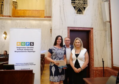 Uroczyste rozdanie zaświadczeń ukończenia szkoleń dla pracowników centrum usług społecznych