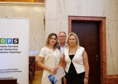 Uroczyste rozdanie zaświadczeń ukończenia szkoleń dla pracowników centrum usług społecznych