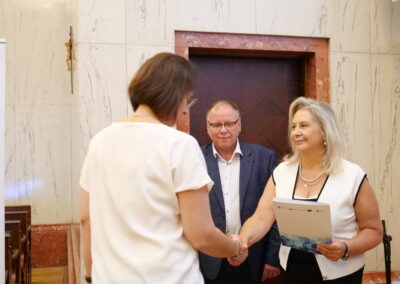 Uroczyste rozdanie zaświadczeń ukończenia szkoleń dla pracowników centrum usług społecznych