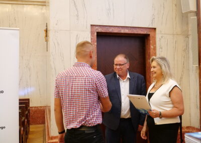 Uroczyste rozdanie zaświadczeń ukończenia szkoleń dla pracowników centrum usług społecznych