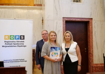 Uroczyste rozdanie zaświadczeń ukończenia szkoleń dla pracowników centrum usług społecznych