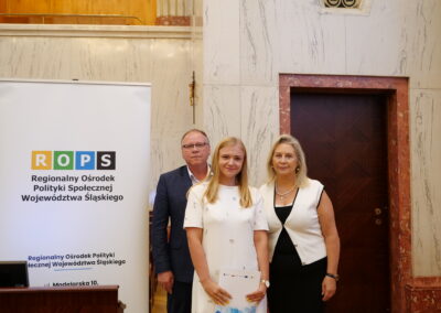 Uroczyste rozdanie zaświadczeń ukończenia szkoleń dla pracowników centrum usług społecznych